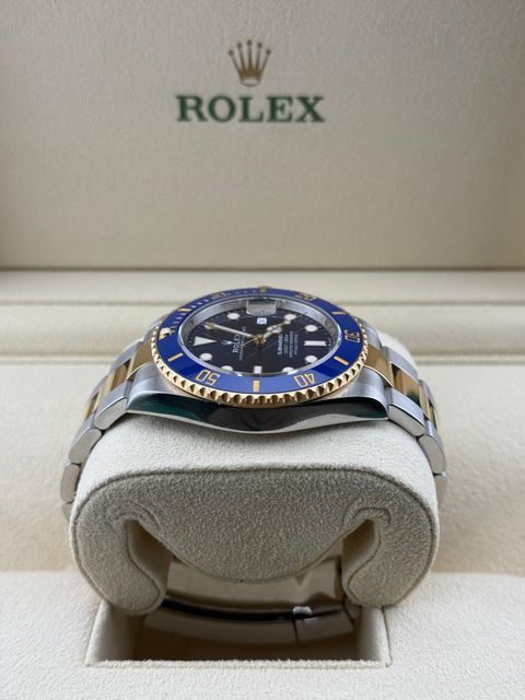 Rolex Submariner 126613 LB Image 4